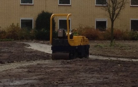 tandemtrilwalsen bomag verhuur materieel