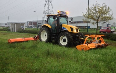 tractor klepelmaaier new holland dubbele klepelmaaier verticuteermachine huren
