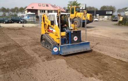 schranklader bobcat huren huur verhuur